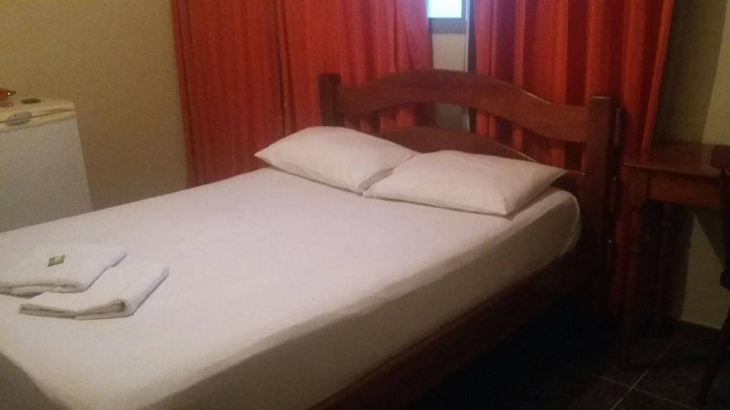 Hotel Dois Candangos Нуклео-Бандейранти Экстерьер фото